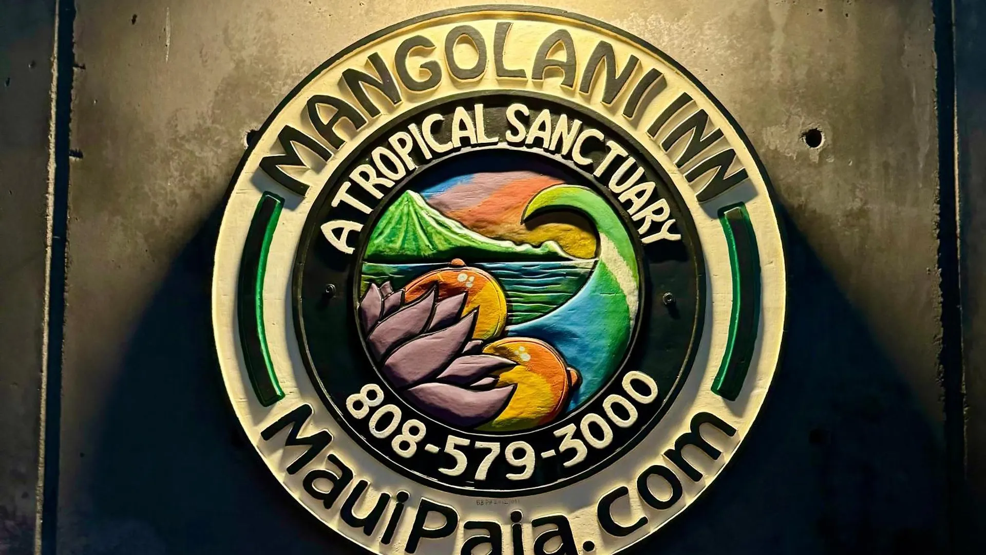 Mangolani Inn Paia Homestay